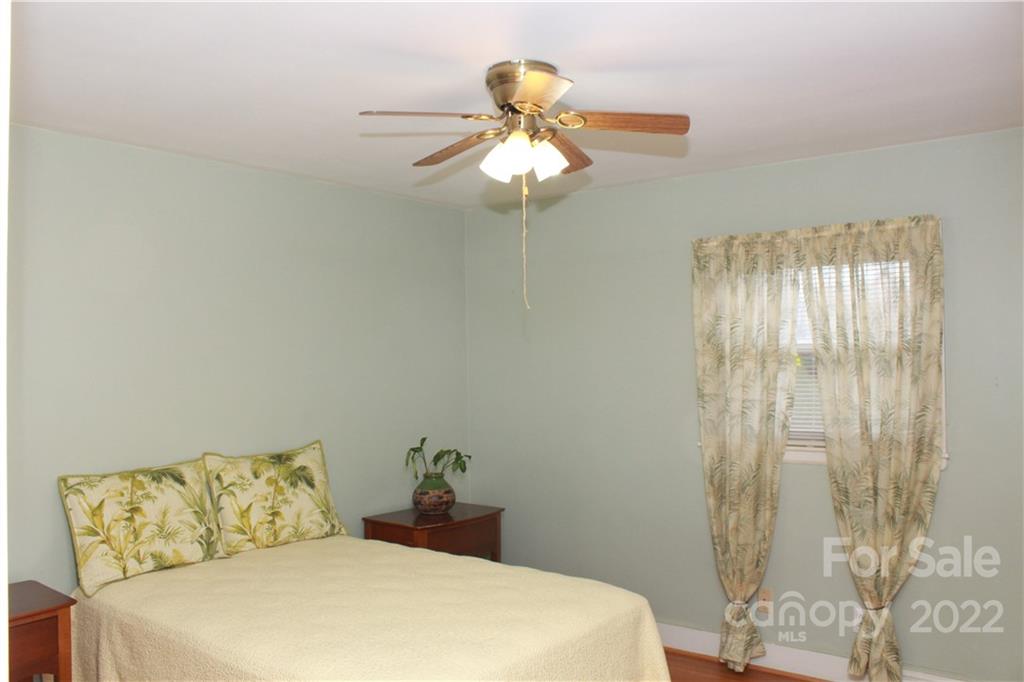 6833 Tuckaseegee Road Charlotte, NC 28214 - Photo 12 of 18 Gallery Image 12