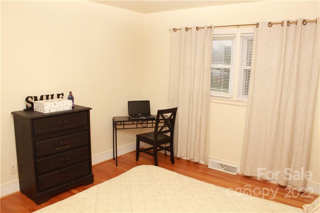6833 Tuckaseegee Road Charlotte, NC 28214 - Photo 9 of 18 Gallery Image 9