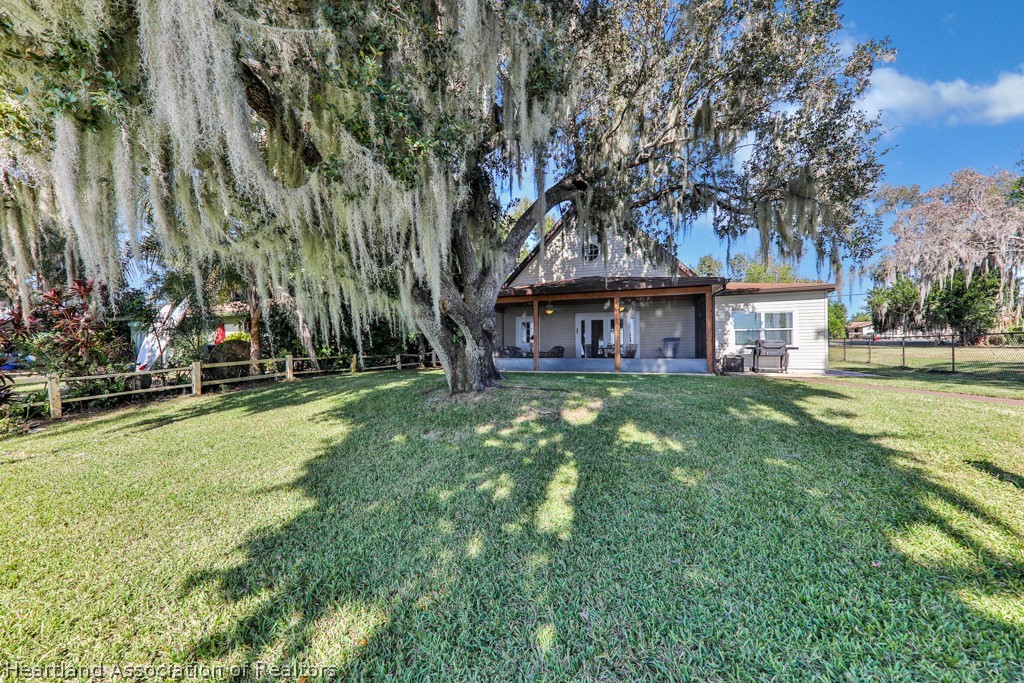 724 Lake June Road Lake Placid, FL 33852 - Photo 20 of 33 Gallery Image 20