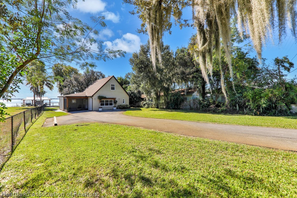724 Lake June Road Lake Placid, FL 33852 - Photo 24 of 33 Gallery Image 24