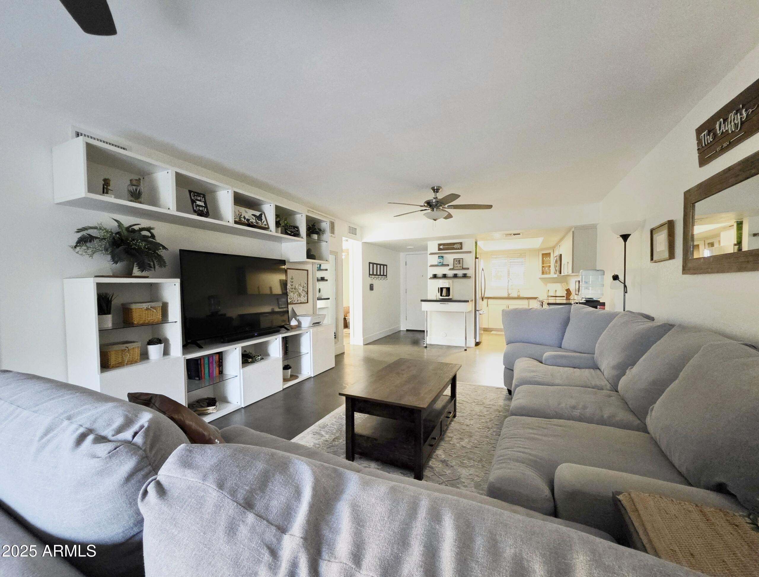4050 East Cactus Road, Unit 107 Phoenix, AZ 85032 - Photo 4 of 20 1000034120-scaled
