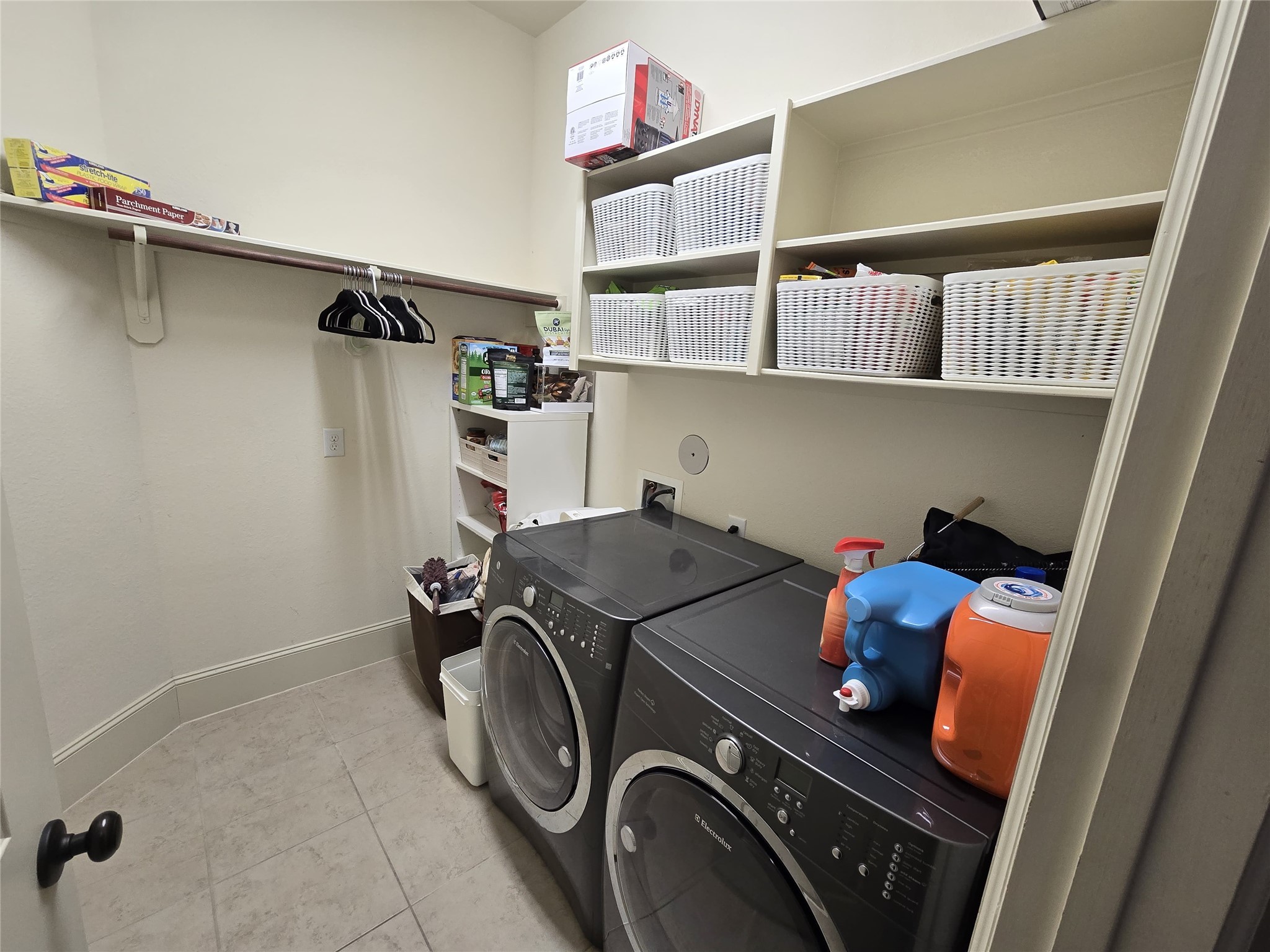 4815 Ashley Hope Drive Katy, TX 77494 - Photo 10 of 26 a utility room with dryer and washer