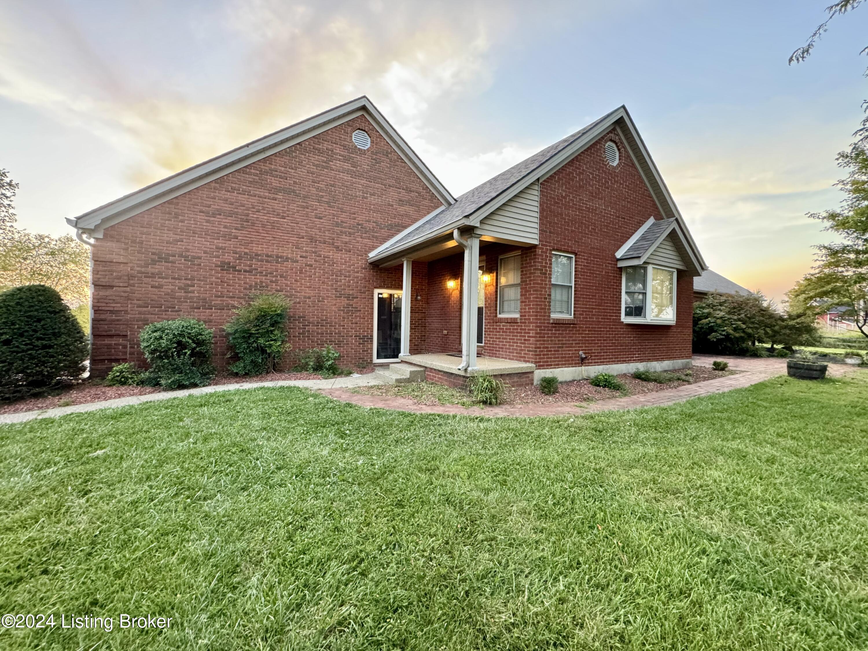 1090 McLain Road Springfield, KY 40069 - Photo 16 of 98 IMG_9384