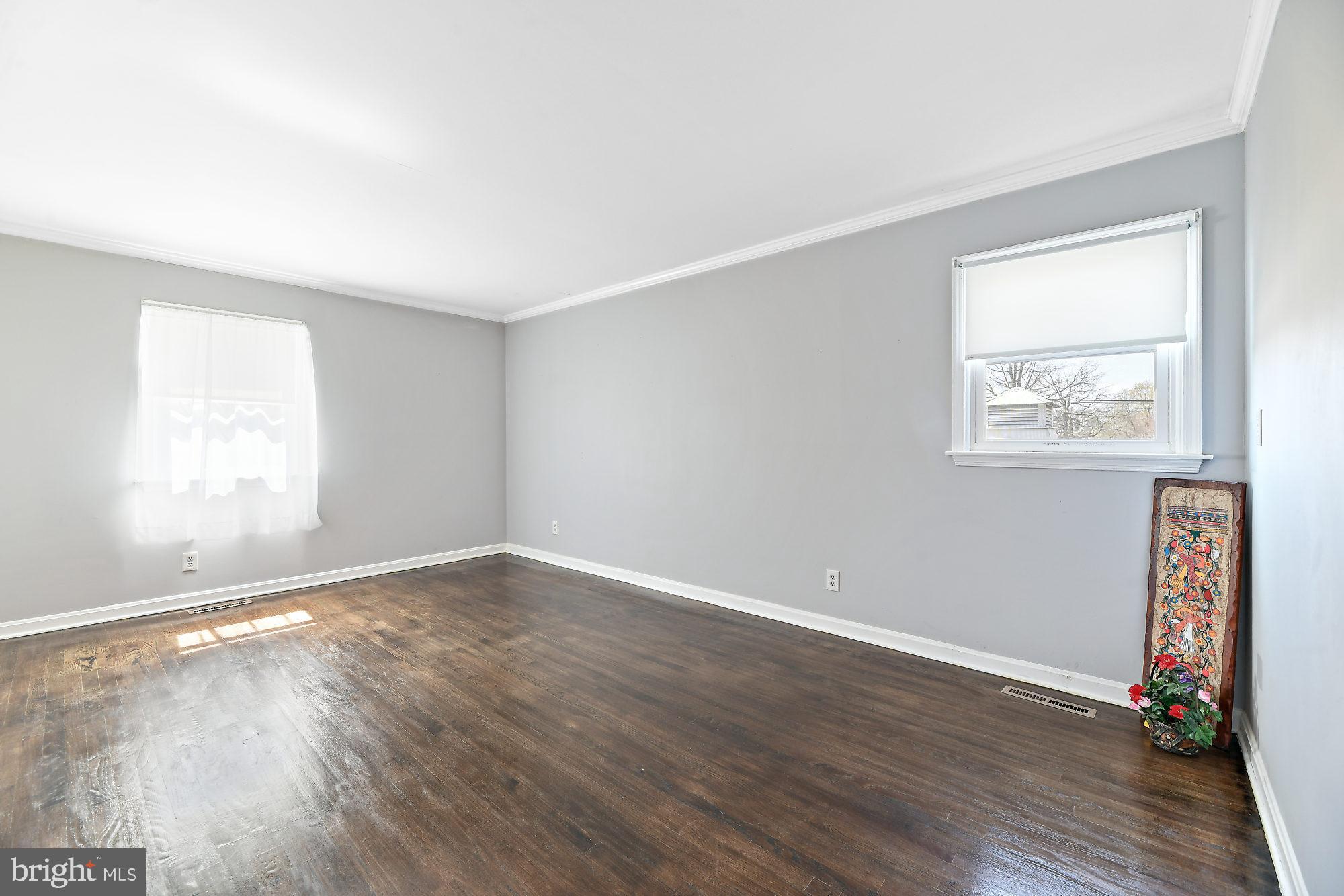 1308 Frederick Road Baltimore, MD 21228 - Photo 17 of 34
