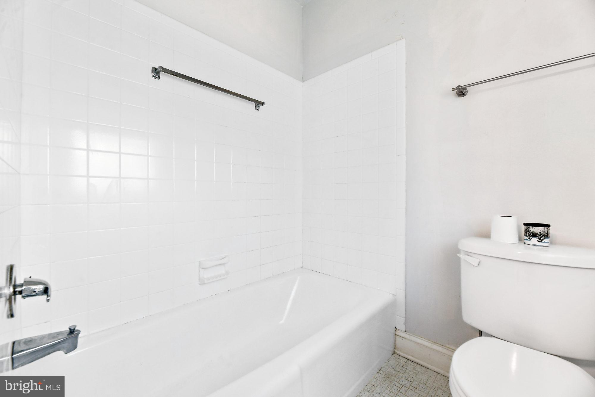 1308 Frederick Road Baltimore, MD 21228 - Photo 25 of 34