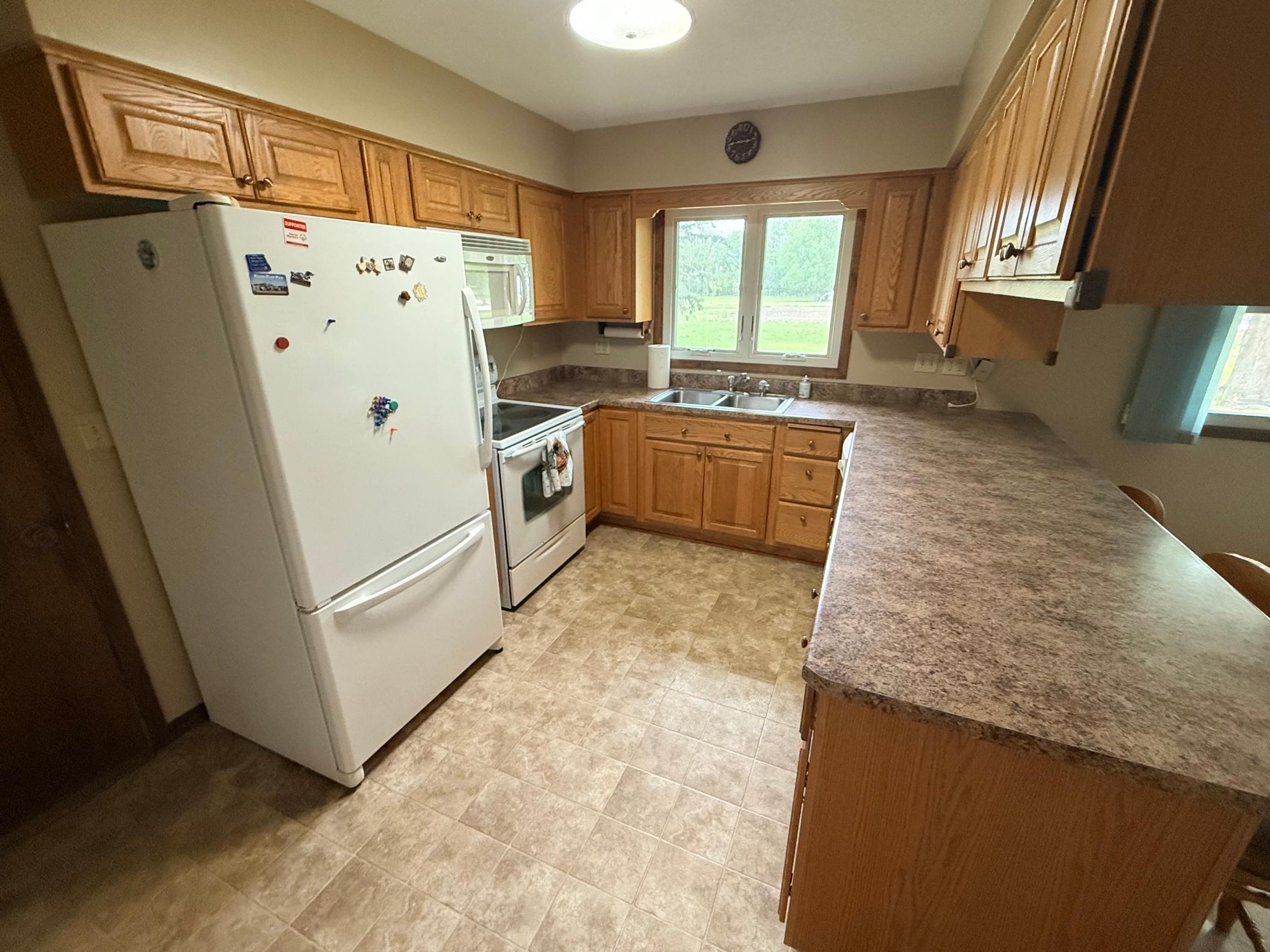 830 Clark Street Walnut Grove, MN 56180 - Photo 4 of 34