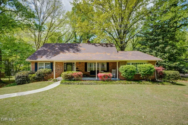 $539,000 | 1525 Robin Hood Lane, Johnson City, TN 37604