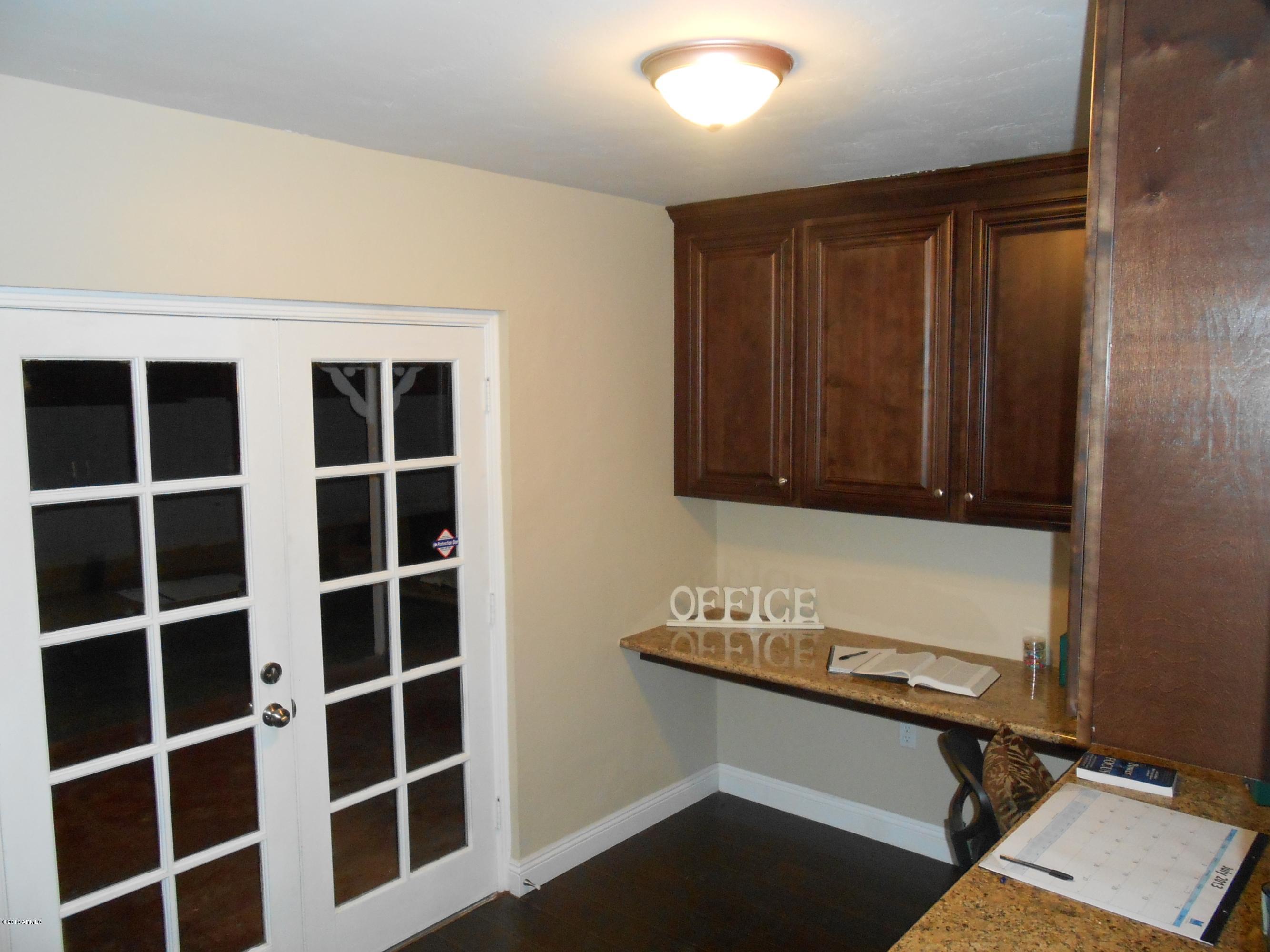 704 West 11th Street Tempe, AZ 85281 - Photo 14 of 20 DSCN0128
