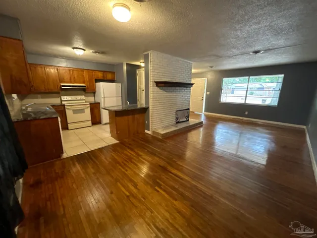 $1,550 | 6000 Walton Street, Pensacola, FL 32503