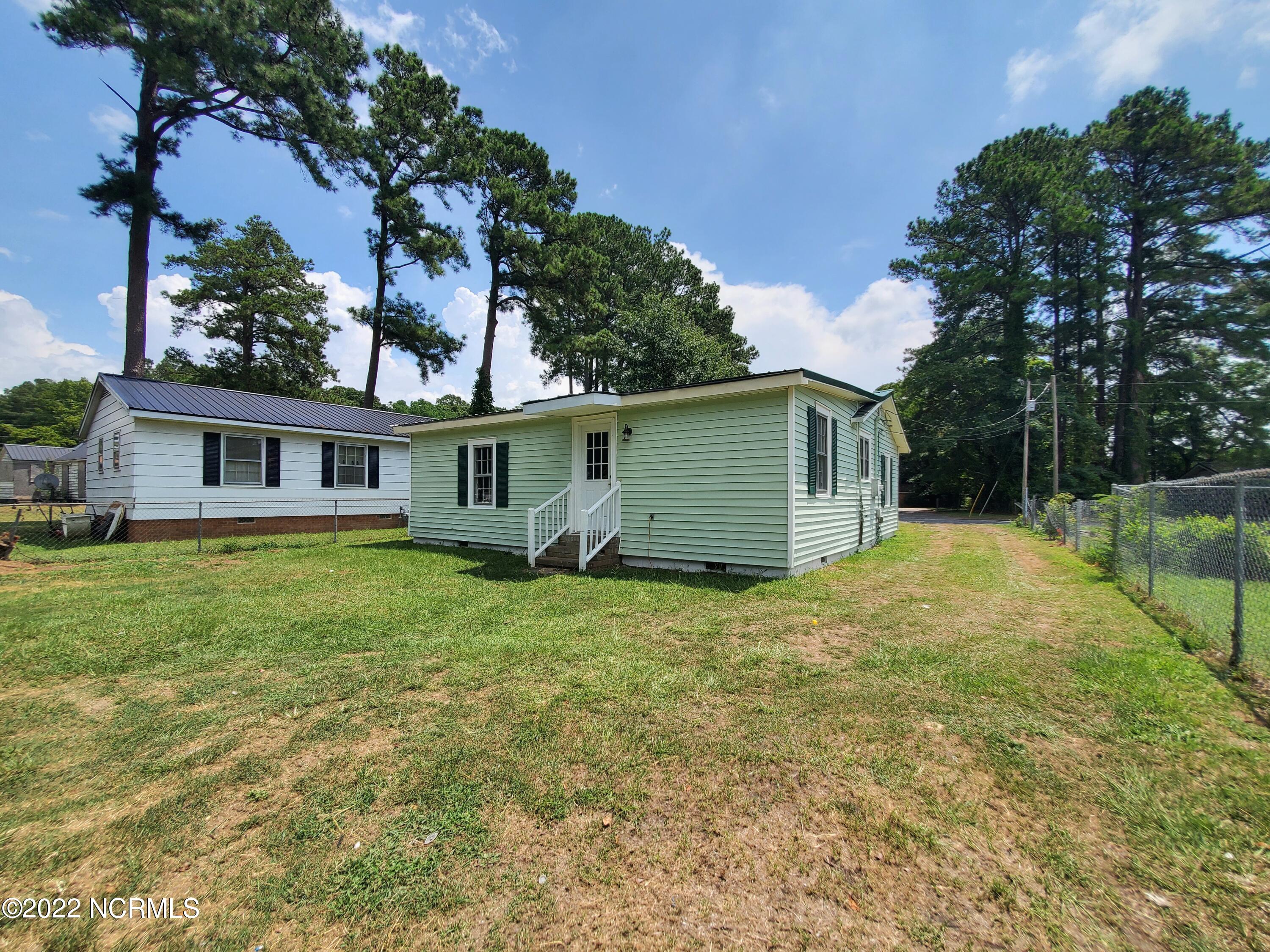 106 North Secrest Street Kinston, NC 28501 - Photo 30 of 34 20220731_122116