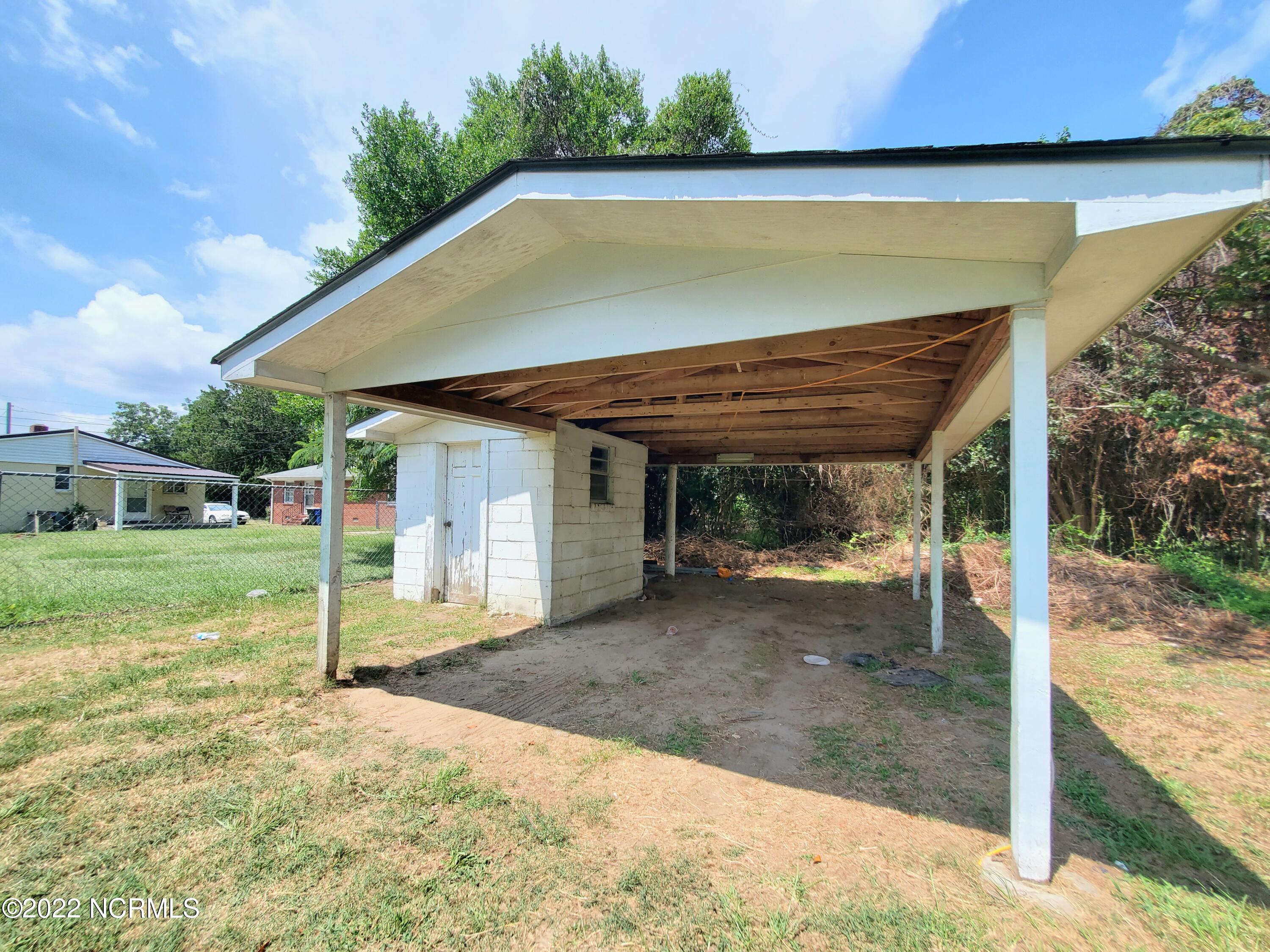 106 North Secrest Street Kinston, NC 28501 - Photo 33 of 34 20220731_122141