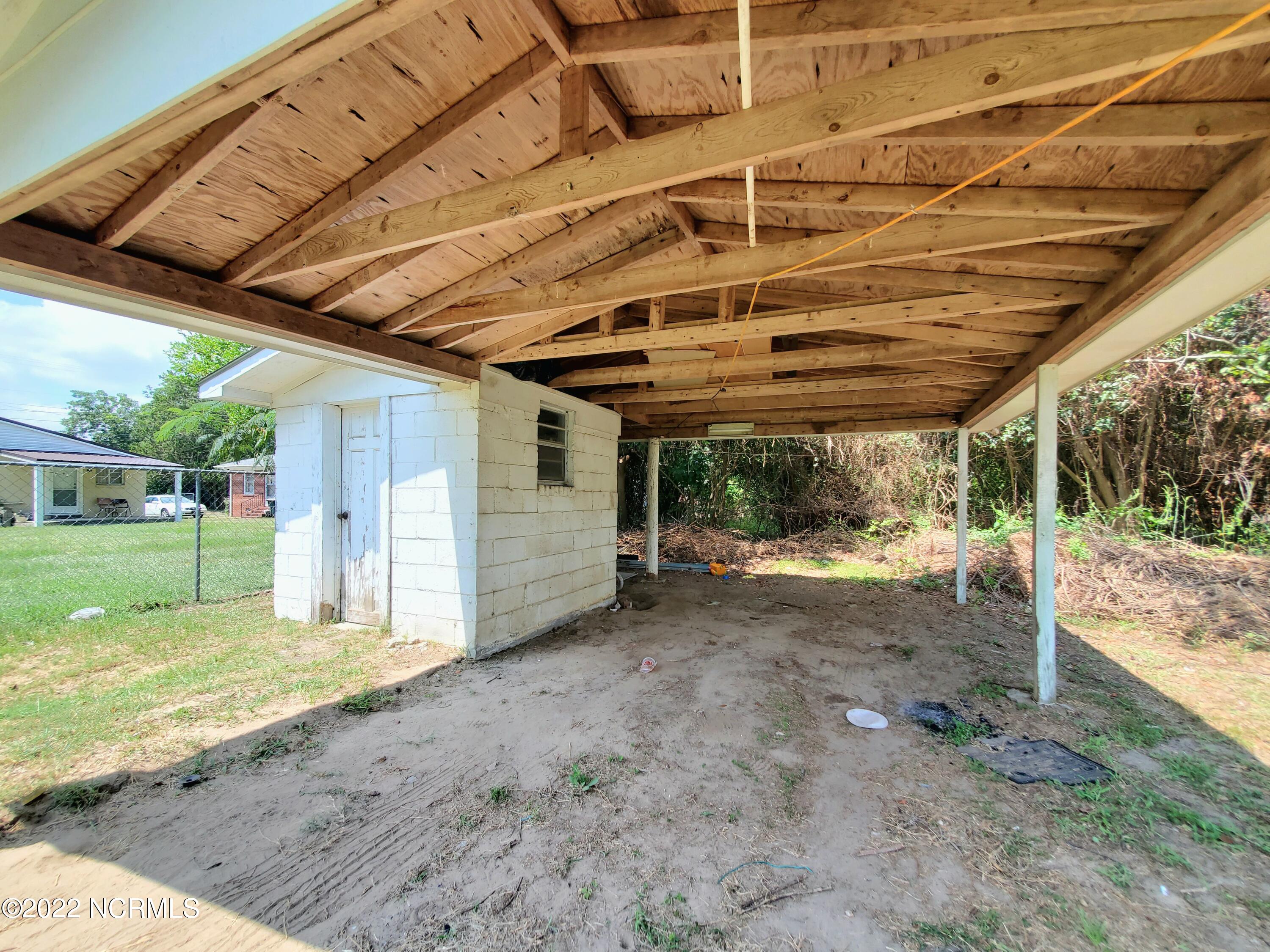 106 North Secrest Street Kinston, NC 28501 - Photo 34 of 34 20220731_122136