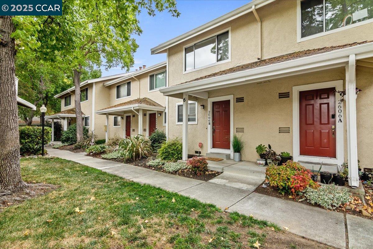 2606 Jones Road, Unit B Walnut Creek, CA 94597 - Photo 25 of 29 a front view of a house