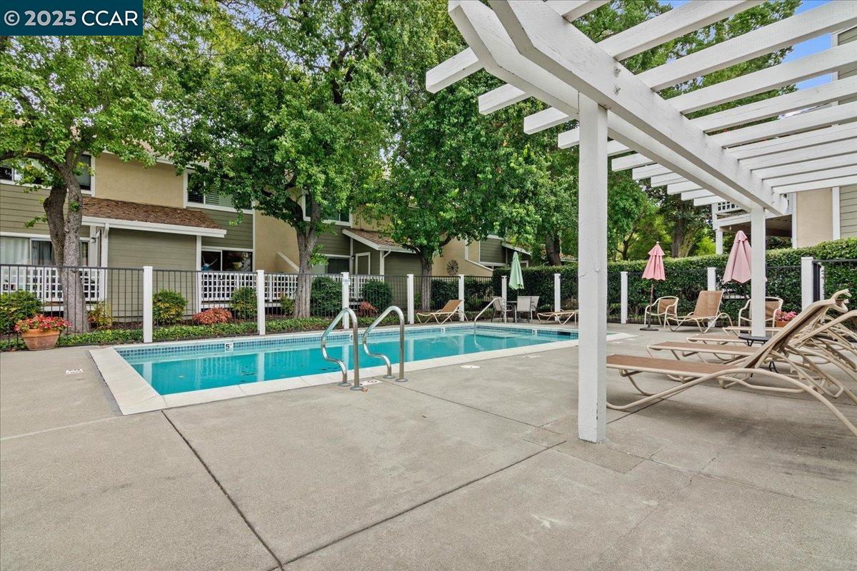 2606 Jones Road, Unit B Walnut Creek, CA 94597 - Photo 28 of 29 a view of backyard with wheel chair and potted plants