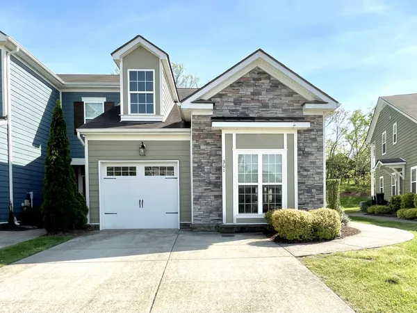 $379,900 | 301 Shirebrook Circle, Spring Hill, TN 37174