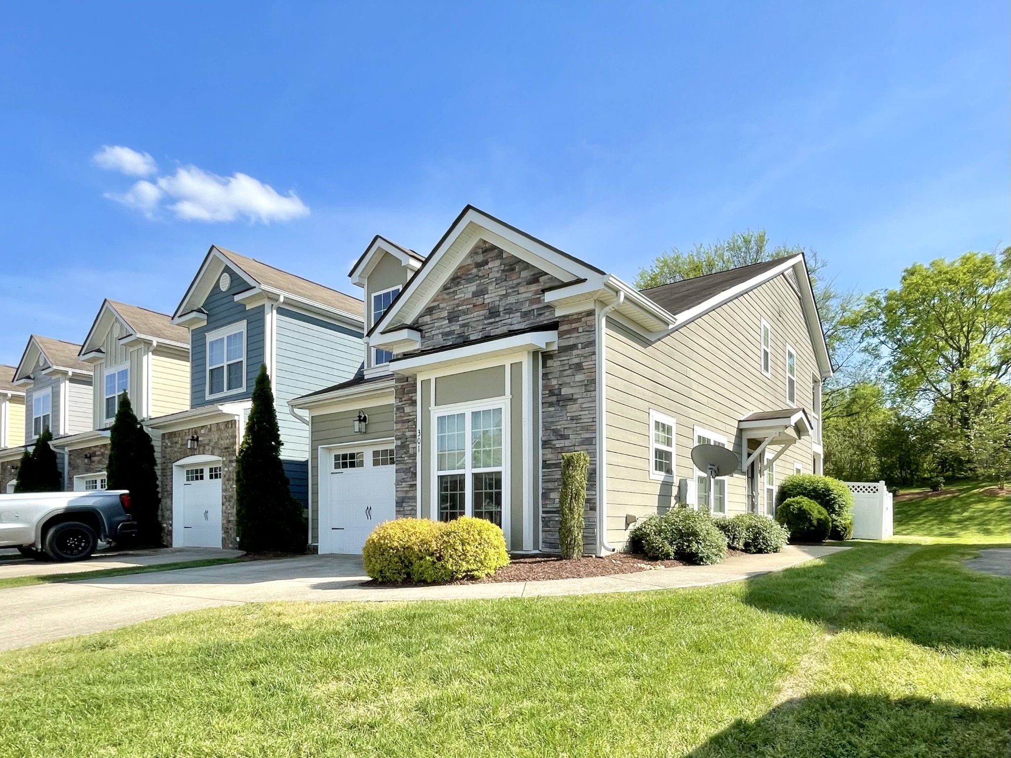 301 Shirebrook Circle Spring Hill, TN 37174 - Photo 2 of 25