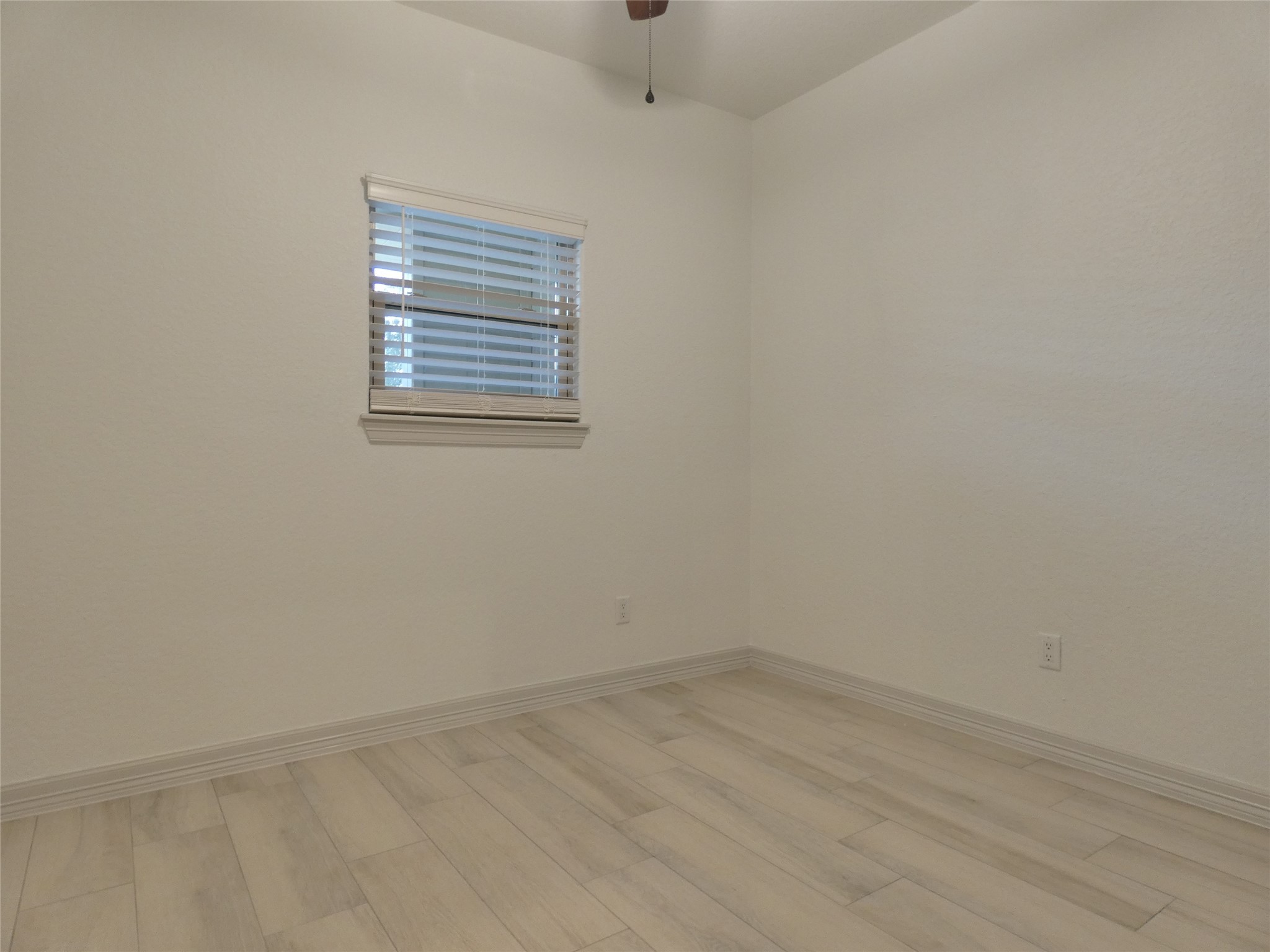 4832 FM 2218 Road, Unit B Rosenberg, TX 77469 - Photo 15 of 33