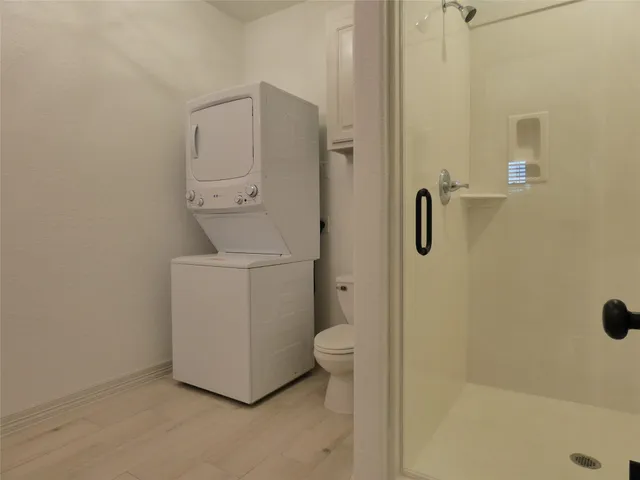 $1,525 | 4832 FM 2218 Road, Unit B, Rosenberg, TX 77469