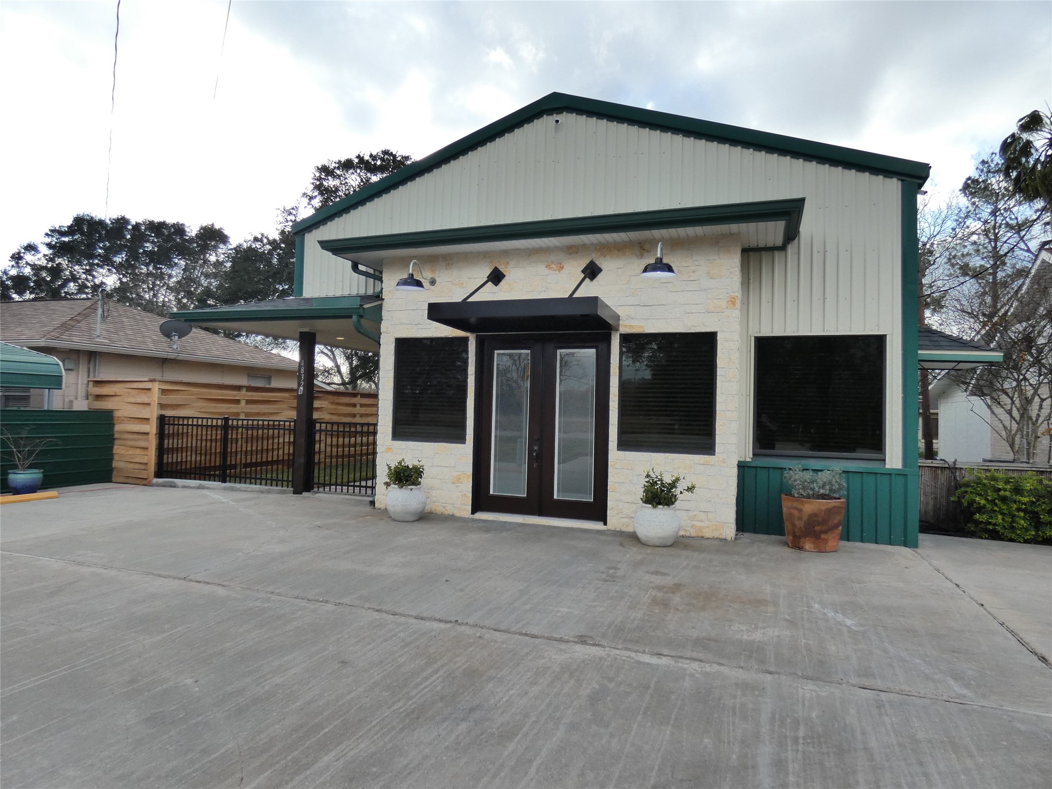 4832 FM 2218 Road, Unit B Rosenberg, TX 77469 - Photo 3 of 33