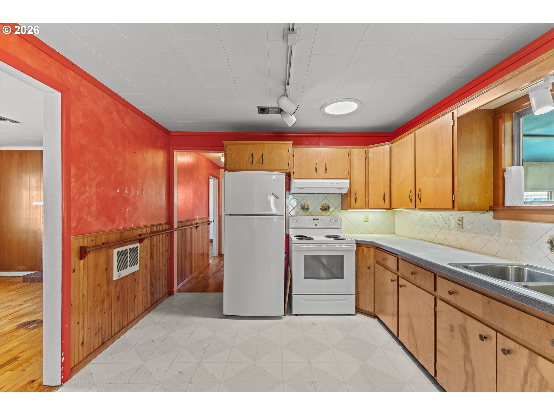 412 23rd Street Myrtle Point, OR 97458 - Photo 10 of 42