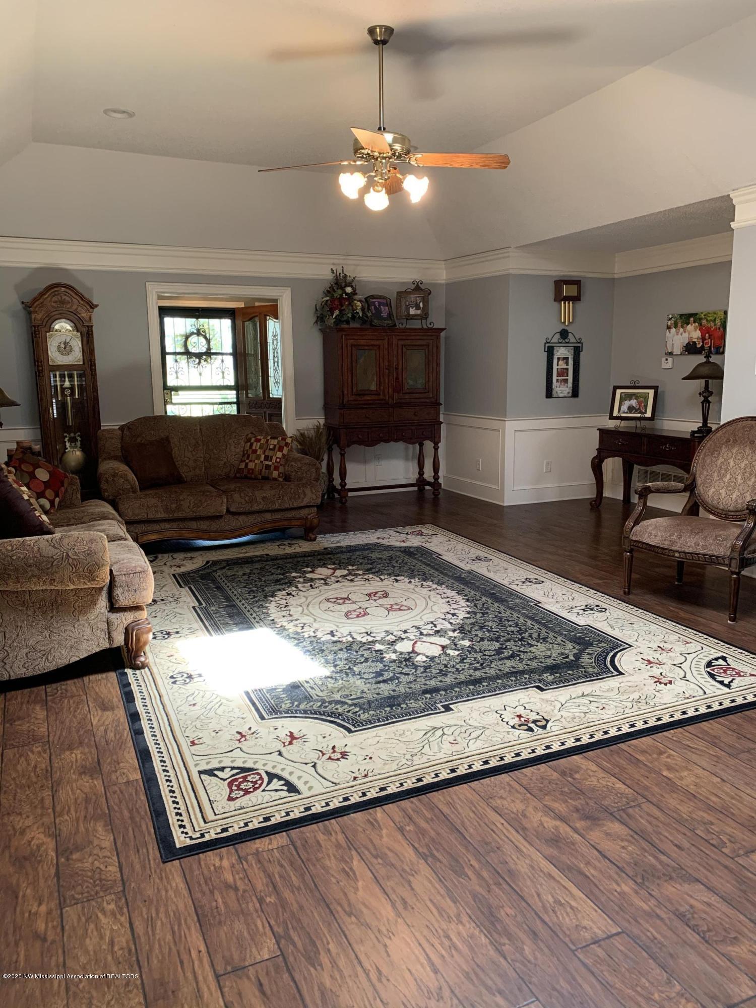 1719 West Oak Grove Road Hernando, MS 38632 - Photo 8 of 33 B1F73BE6-B6F3-40F3-9509-F43B3174CDD1