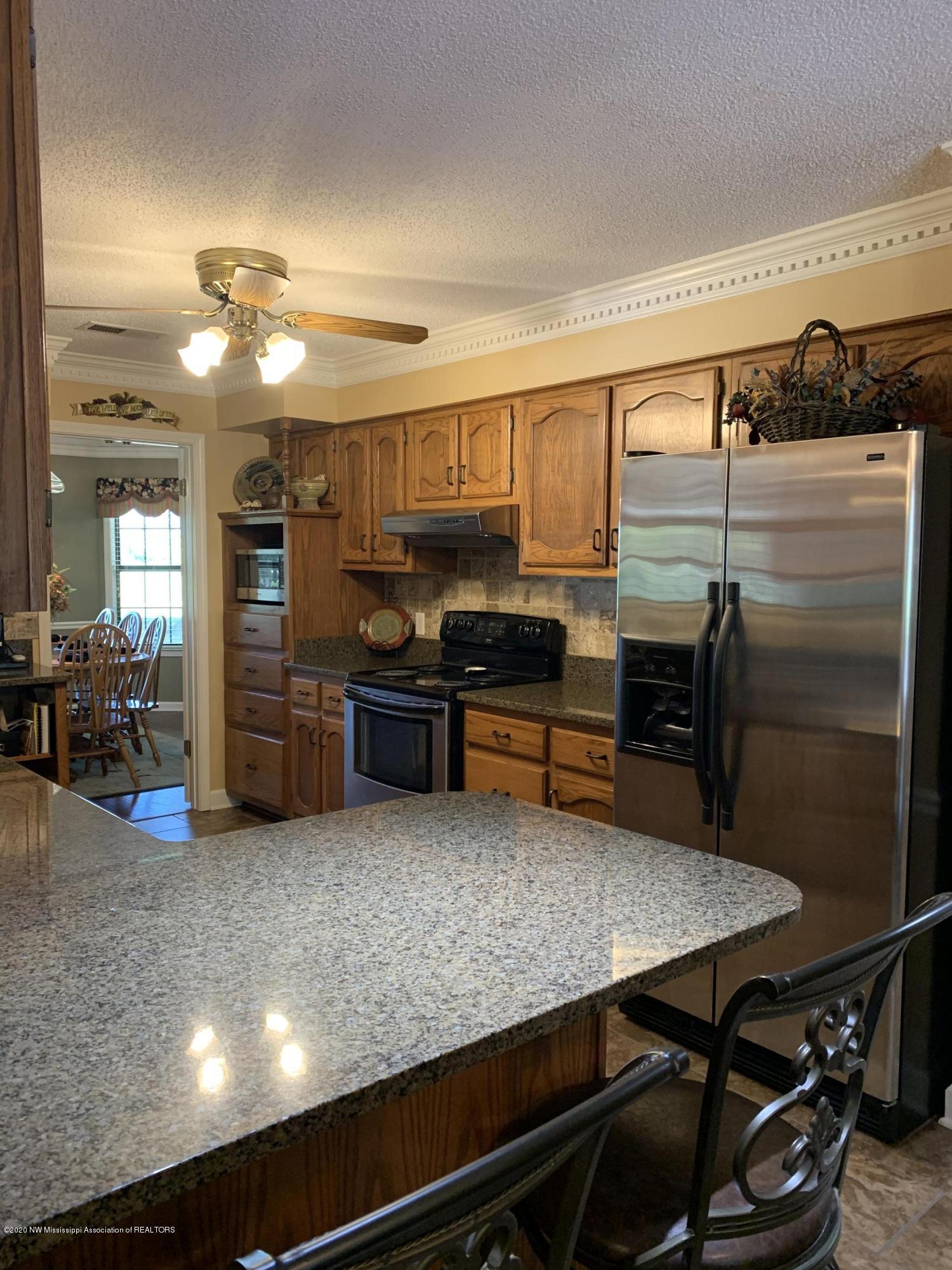 1719 West Oak Grove Road Hernando, MS 38632 - Photo 10 of 33 2288DE18-2007-4DBD-8461-43E1F9A94F7B