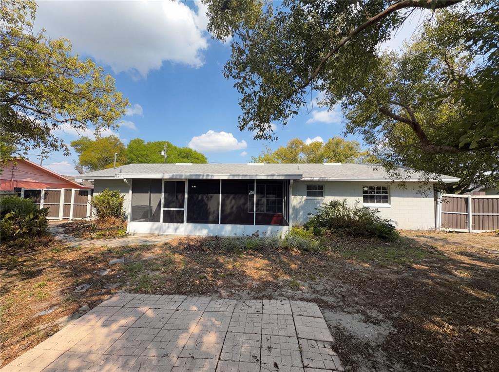 67 South 7th Street Dundee, FL 33838 - Photo 5 of 19