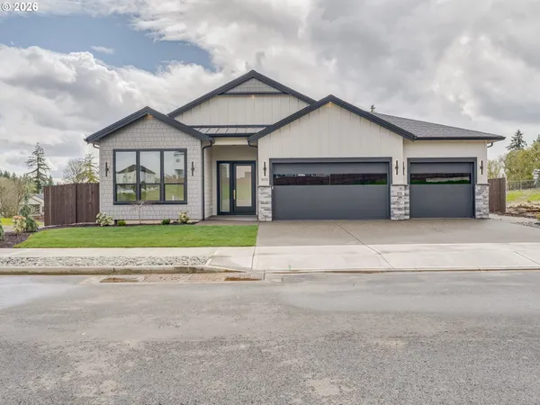 $1,395,000 | 905 Northwest 173rd Street, Ridgefield, WA 98642