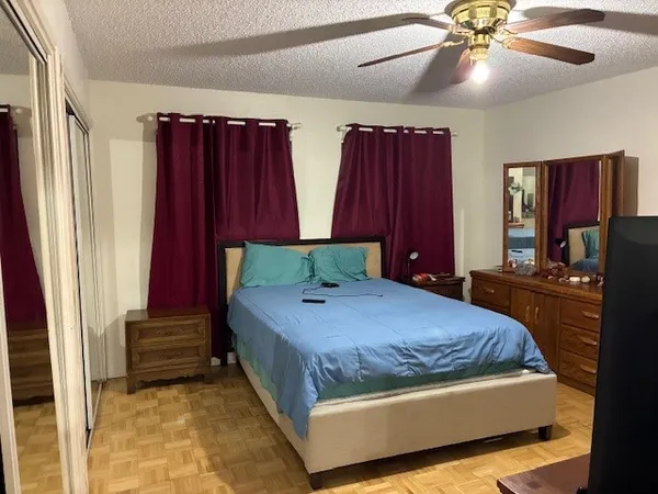 $1,300 | 3141 Crest Colony Lane, Corpus Christi, TX 78415