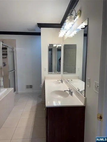 $4,200 | 244 Levinberg Lane, Unit 244, Wayne, NJ 07470