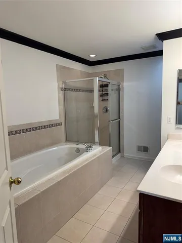 $4,200 | 244 Levinberg Lane, Unit 244, Wayne, NJ 07470