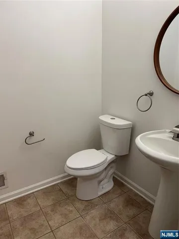 $4,200 | 244 Levinberg Lane, Unit 244, Wayne, NJ 07470