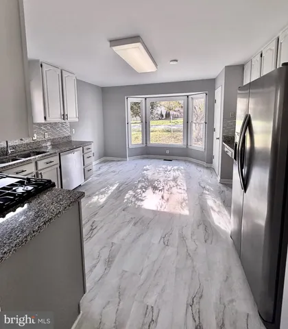 $2,800 | 4209 Oakhill Road, Fredericksburg, VA 22408