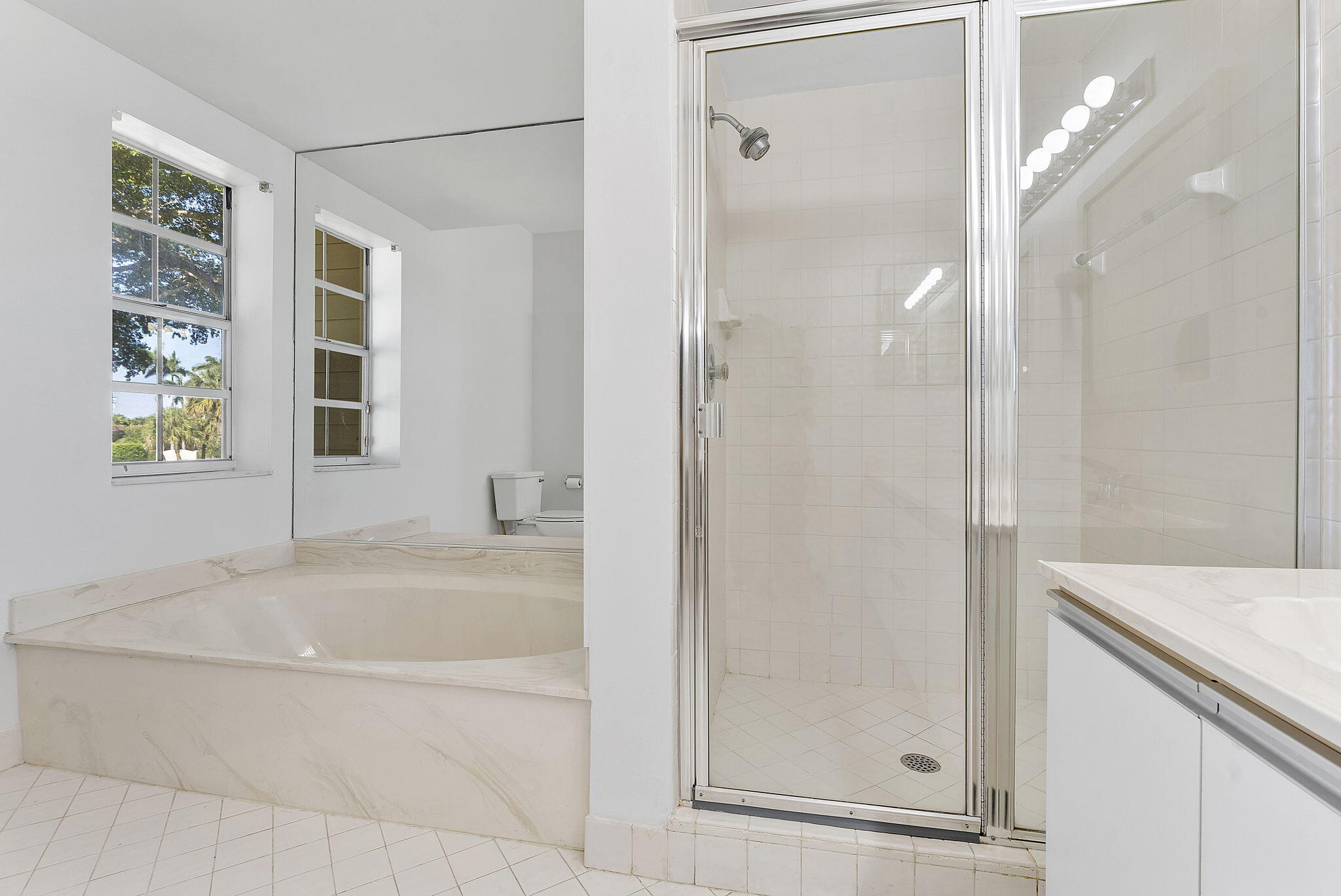 7656 Elm Ridge Drive Boca Raton, FL 33433 - Photo 19 of 32 Primary Bathroom