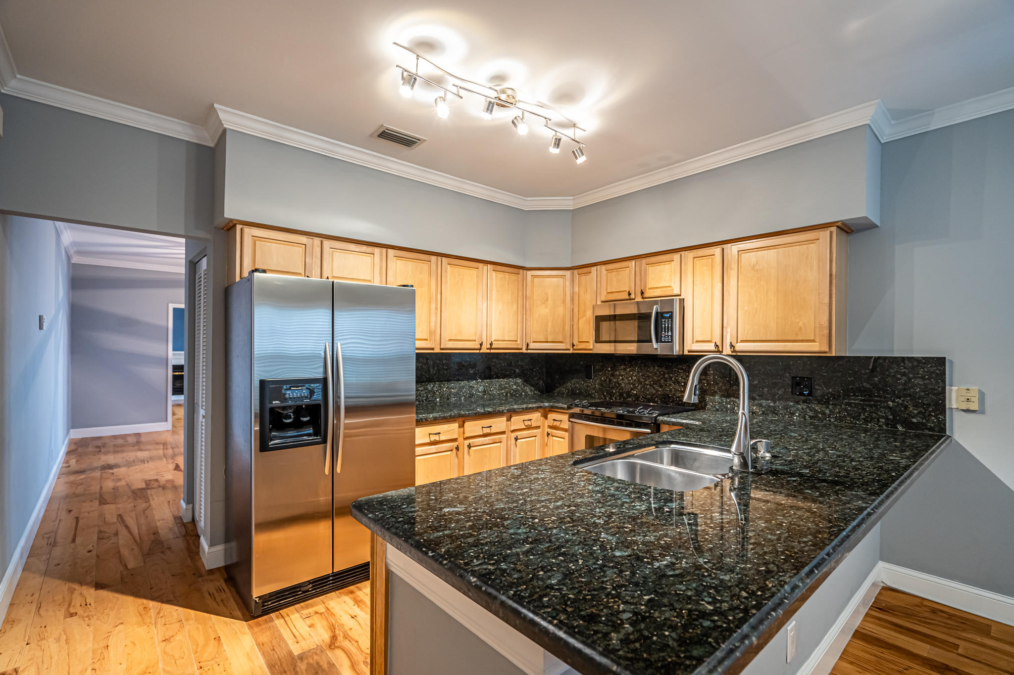 5931 Catesby Street Boca Raton, FL 33433 - Photo 4 of 35 DSC05802