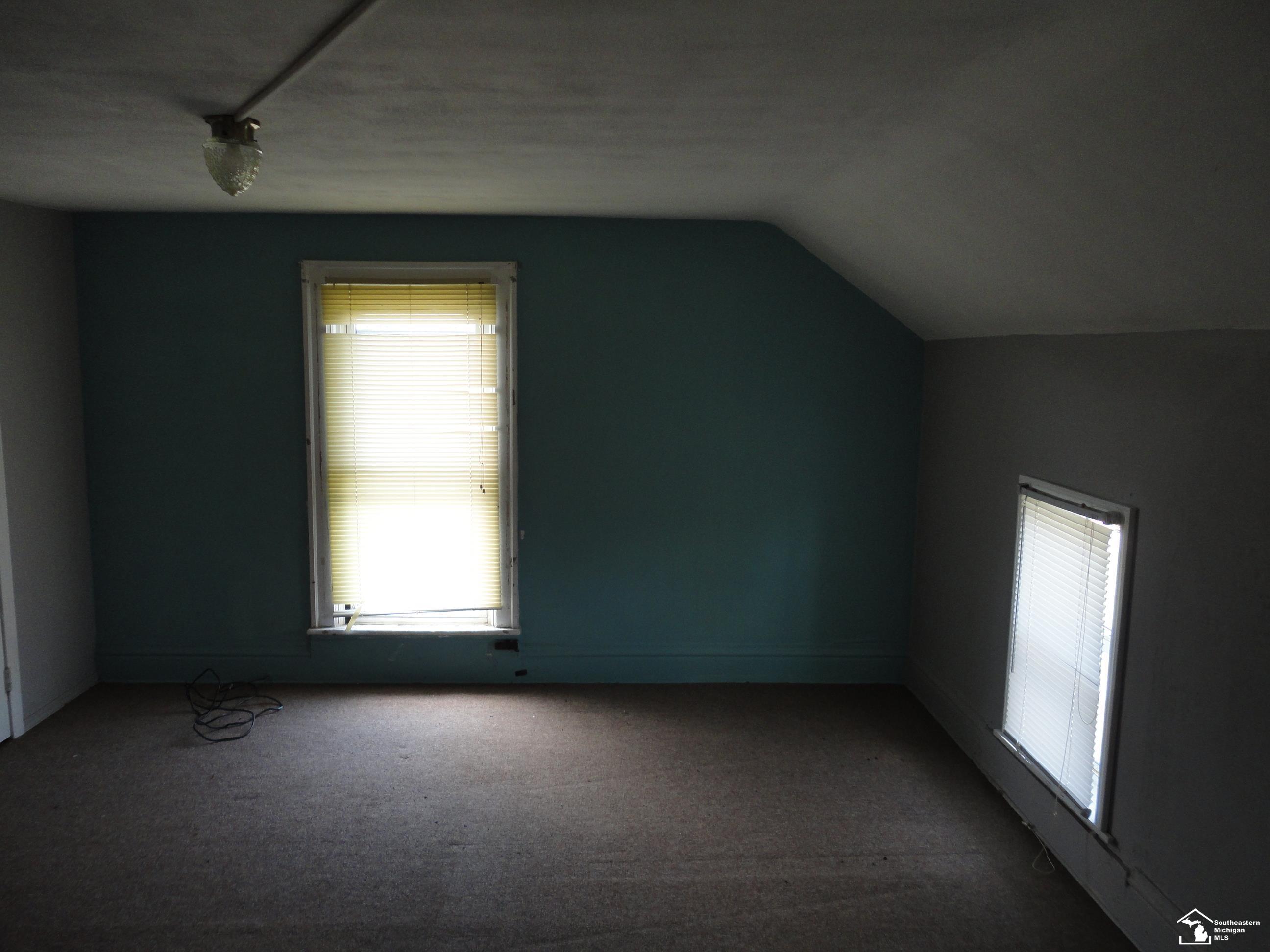 3325 West Albain Road Monroe, MI 48161 - Photo 16 of 43 50174280-f07698bc-4e52-4eb0-91fe-ba15cf7b6c30.JPG
