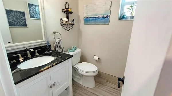 $1,800 | 777 South Federal Highway, Unit RP216, Pompano Beach, FL 33062