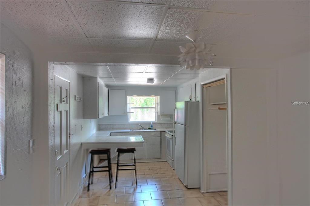 615 Shore Road, Unit 4 Nokomis, FL 34275 - Photo 3 of 5