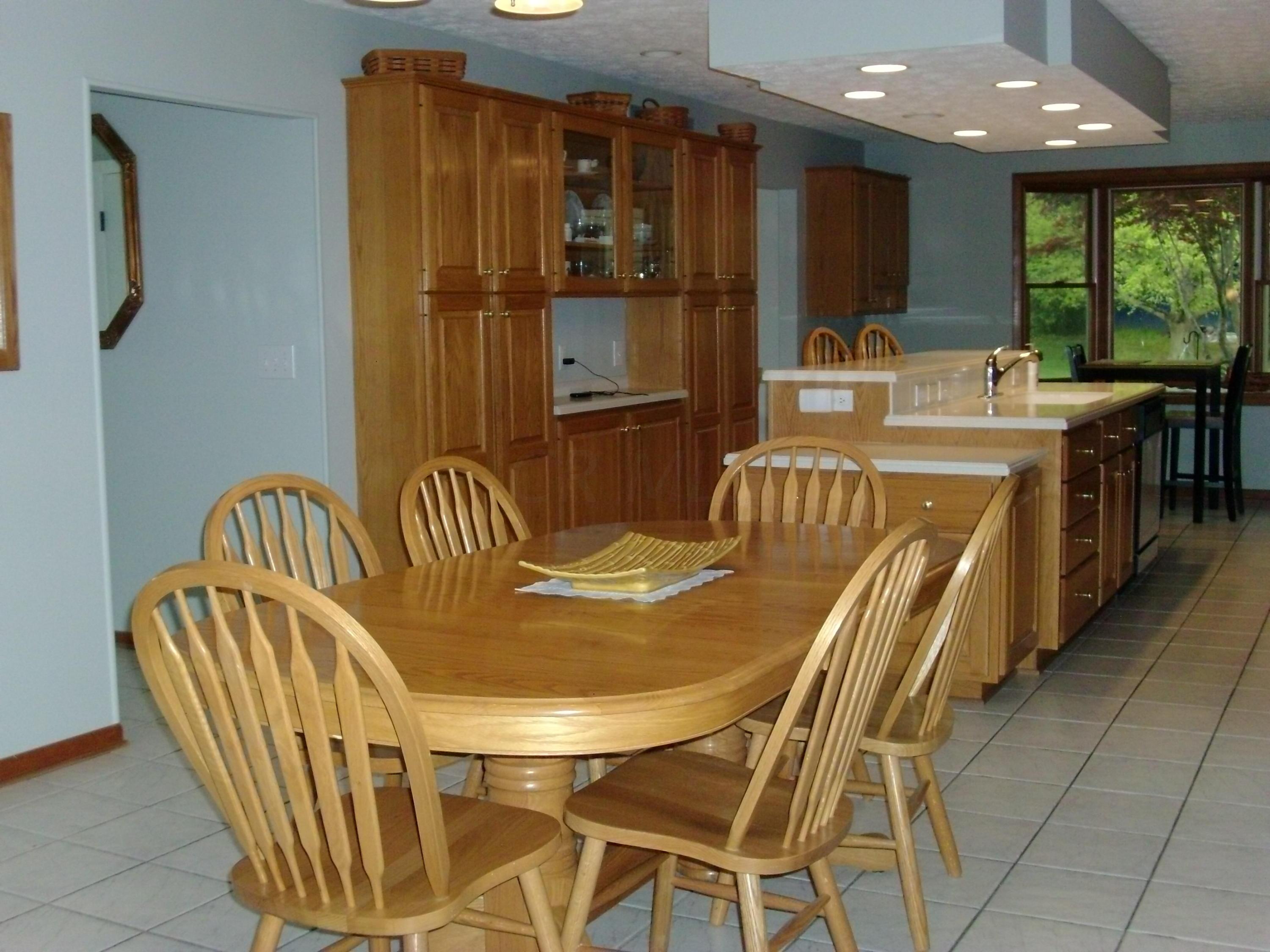 7131 Davis Road Hilliard, OH 43026 - Photo 6 of 30 Gallery Image 6