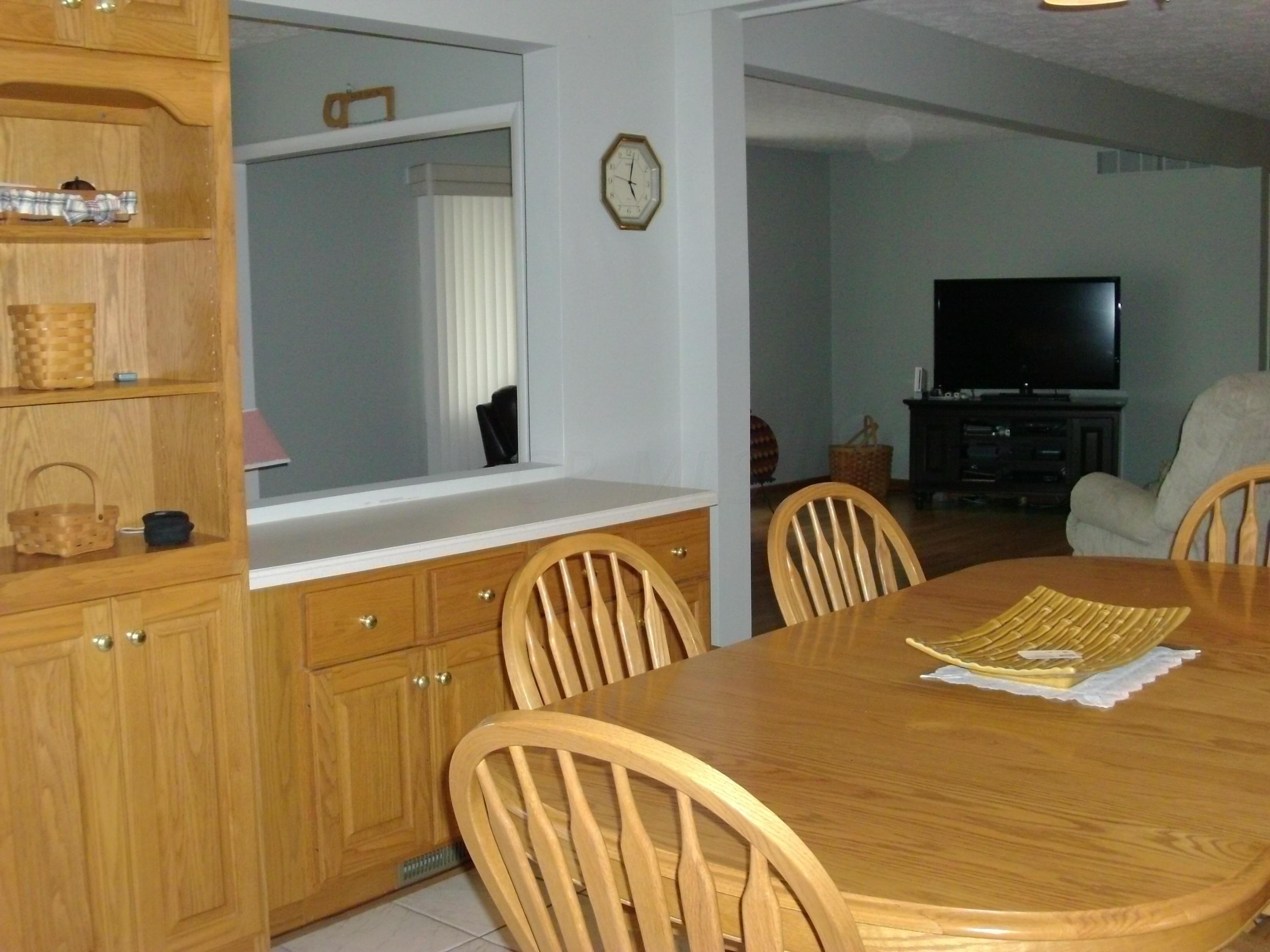 7131 Davis Road Hilliard, OH 43026 - Photo 8 of 30 Gallery Image 8