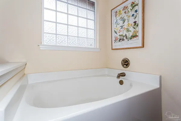 $305,000 | 5933 Dunridge Drive, Pace, FL 32571