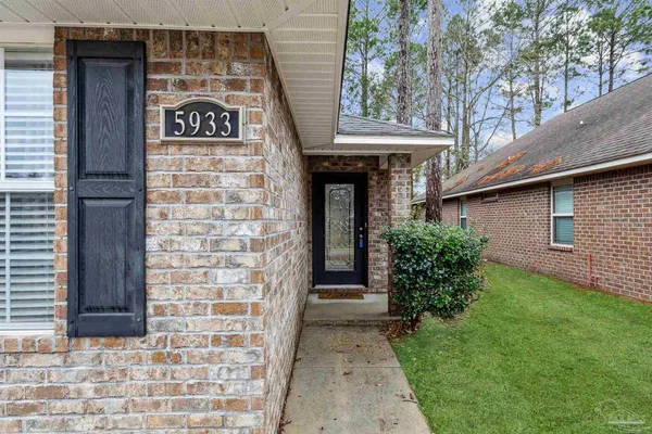 $305,000 | 5933 Dunridge Drive, Pace, FL 32571