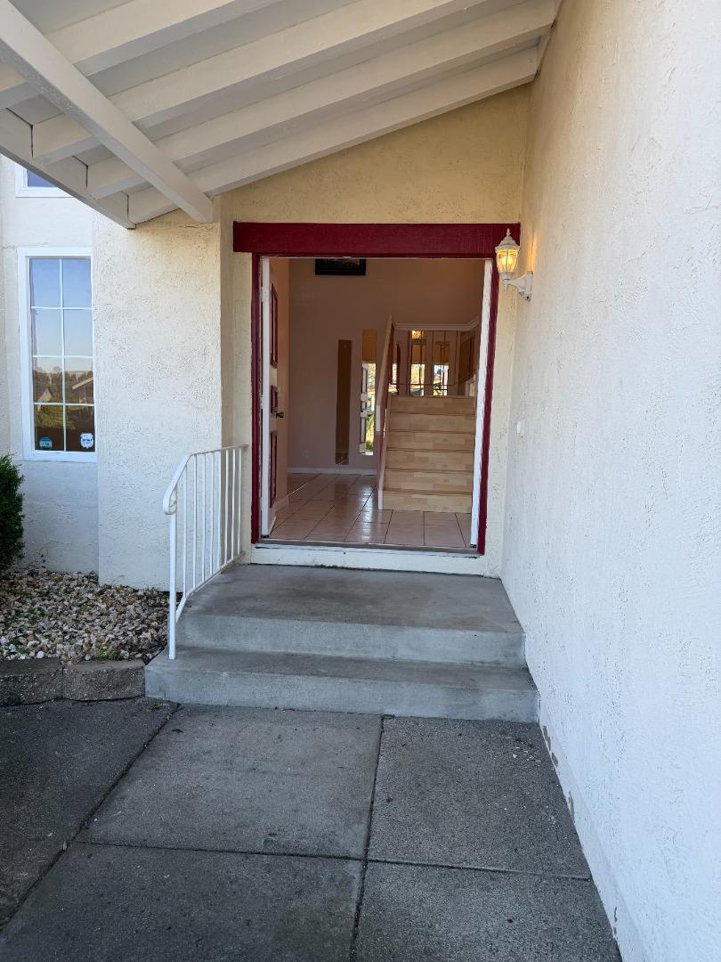 1723 Pheasant Drive Hercules, CA 94547 - Photo 2 of 34