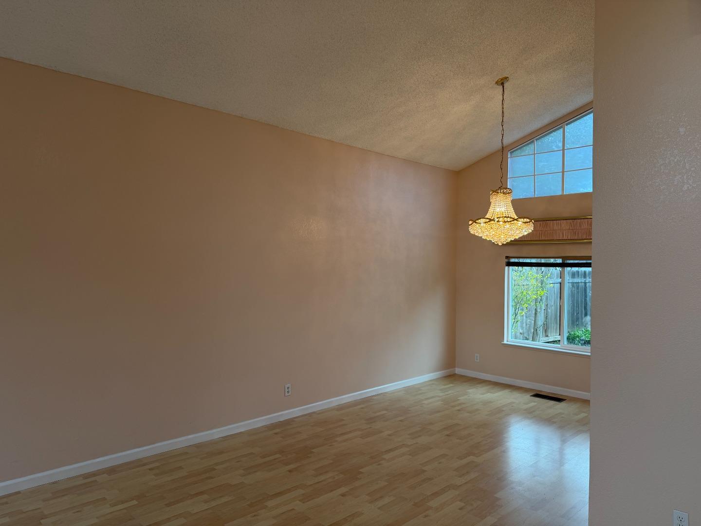 1723 Pheasant Drive Hercules, CA 94547 - Photo 5 of 34