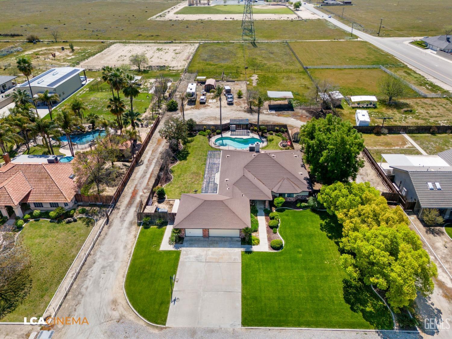 Undisclosed Address Bakersfield, CA 93314 - Photo 2 of 27