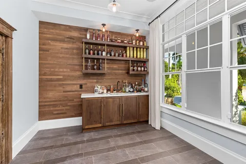 $8,995,000 | 2317 Delmar Place, Fort Lauderdale, FL 33301