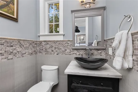 $8,995,000 | 2317 Delmar Place, Fort Lauderdale, FL 33301