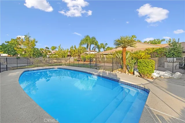 $3,300 | 30340 Channel Way Drive, Canyon Lake, CA 92587