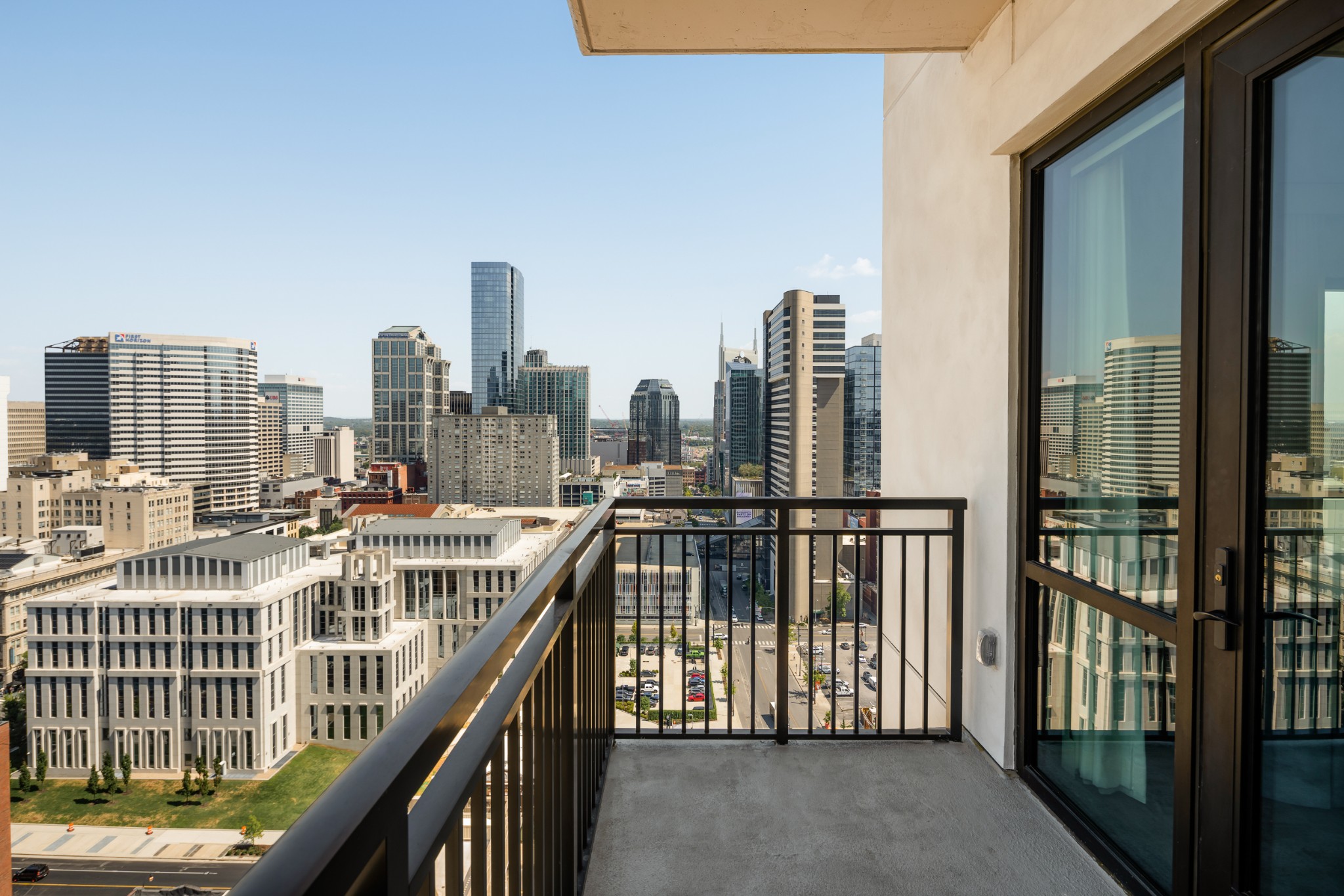 930 Commerce Street, Unit 2 Nashville, TN 37203 - Photo 28 of 57 a view of balcony with city