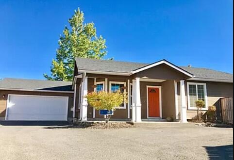 2994 Merriman Road Medford, OR 97501 - Photo 1 of 7 front